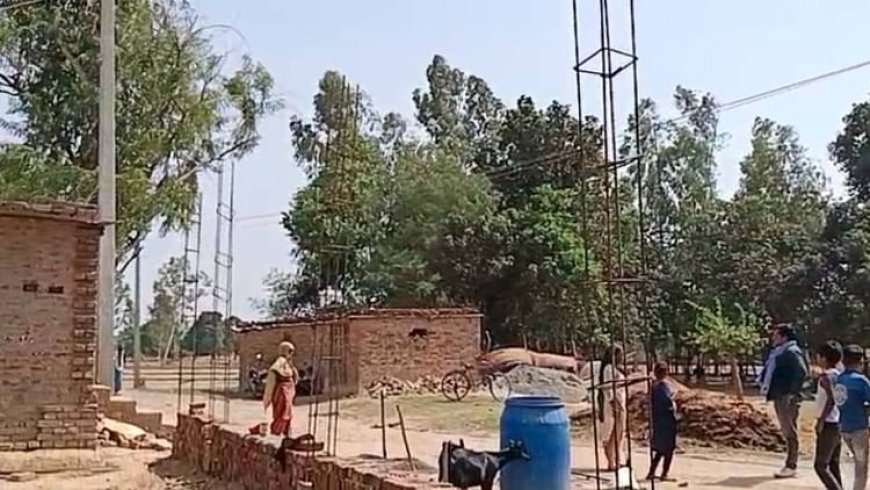 UP News: हाईटेंशन लाइन से सरिया छूने से तीन मजदूरों को लगा करंट, एक की मौत... दो जिला अस्पताल रेफर