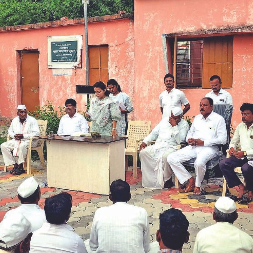 अवकाळीने झालेल्या पीक नुकसानीची त्वरित भरपाई द्या:शेतकऱ्यांची मागणी, समस्या असल्यास थेट संपर्क साधा- खासदार प्रणिती शिंदे