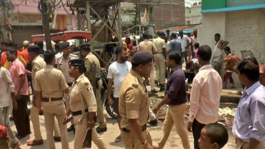 Bihar News: धार्मिक स्थल में तोड़फोड़ से इलाके में तनाव, बड़ी तादाद में पुलिस तैनात; खंगाले जा रहे CCTV फुटेज