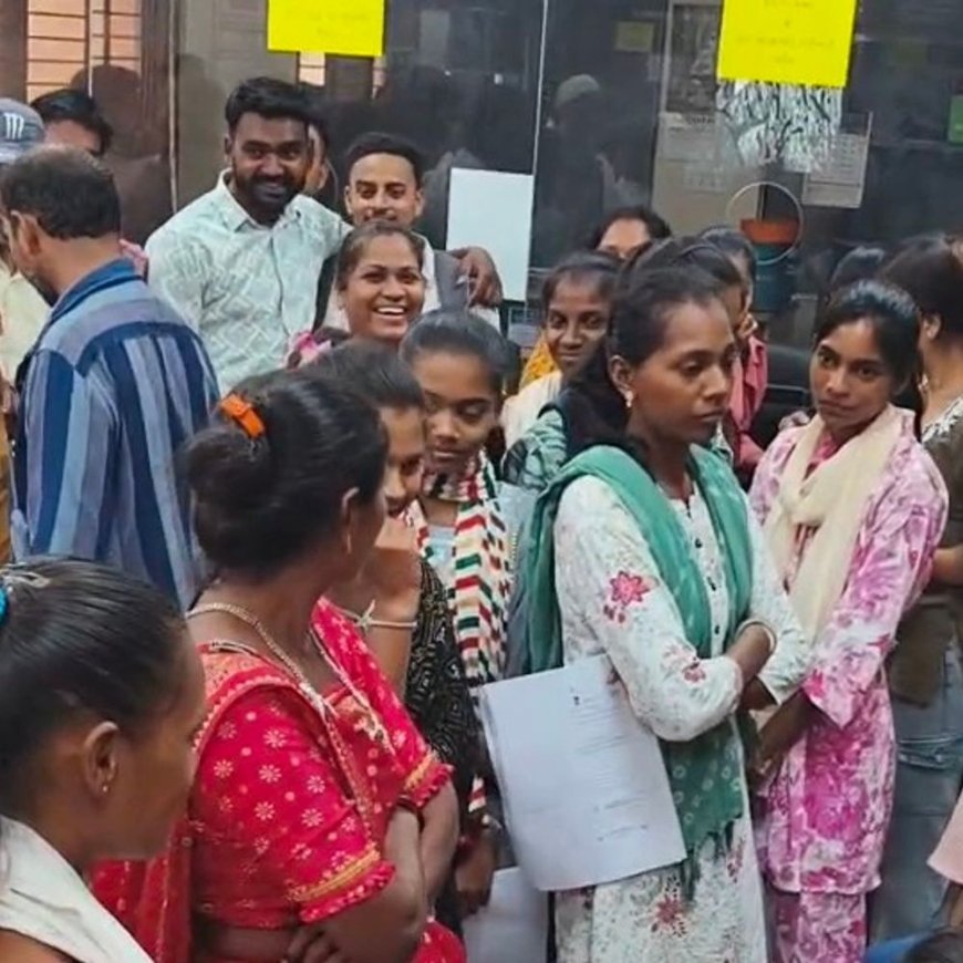 ગોધરા મામલતદાર કચેરીમાં અફરાતફરી:એટીવીટી વિભાગના ઓપરેટરોએ કામ બંધ કરતાં અરજદારો અટવાયા