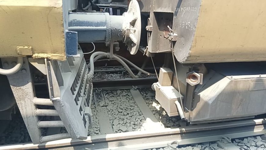 Railway Accident: जमुई में बड़ा रेल हादसा टला, पटना-जसीडीह मेमू ट्रेन में लगी आग; सभी यात्री सुरक्षित