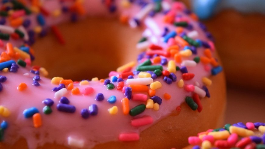 National Donut Day 2025 deals: Dunkin', Krispy Kreme and more offering freebies, discounts
