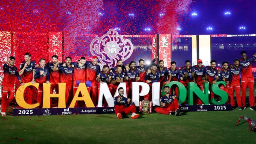 ১ম IPL চ্যাম্পিয়ন হতেই বেঙ্গালুরুতে ভিকট্রি প্যারেড RCB-র! কখন,কোথায় লাইভ দেখবে?
