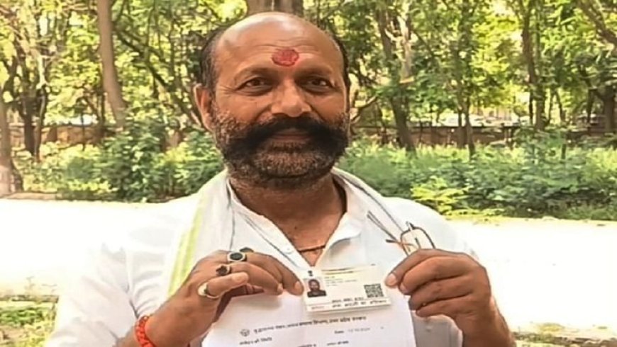 Baghpat: डीएम साहिबा! मैं तो जिंदा हूं, अफसरों ने कागजों में मार डाला, पेंशन नहीं मिल रही, बताओ क्या करूं