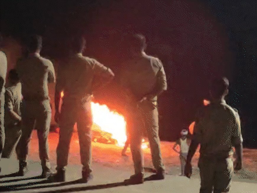 लव मैरिज के बाद प्रेग्नेंट पत्नी का गला काटा:गोरखपुर में पुलिस ने अंतिम संस्कार कराया, मुखाग्नि देने कोई भी अपना नहीं आया