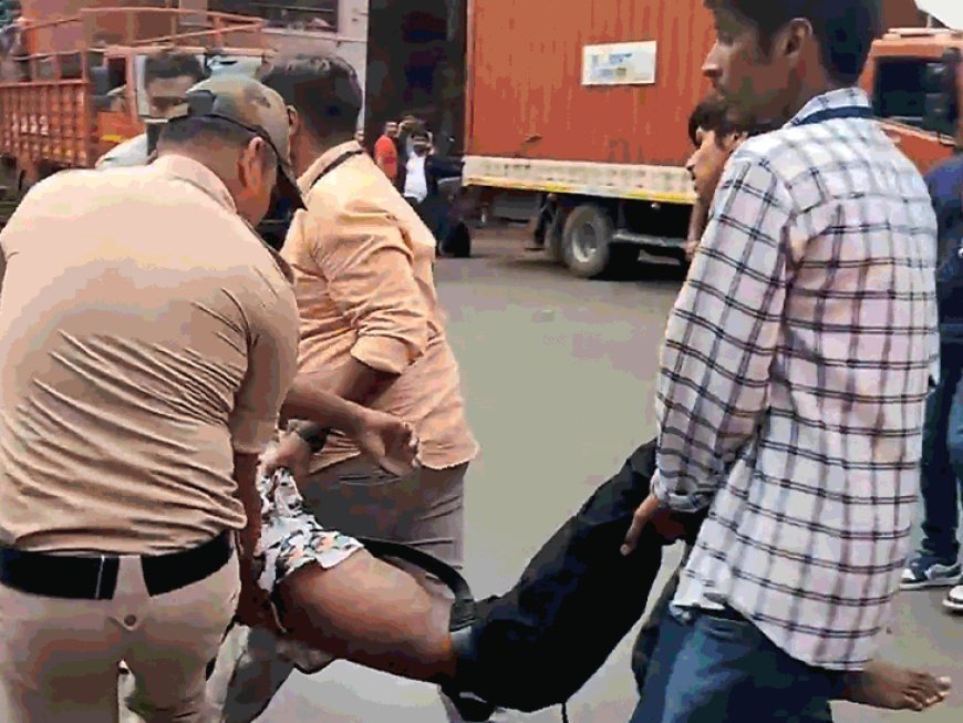 RCBની જીતની ઉજવણીમાં નાસભાગના 25 PHOTOS:3 લાખ લોકોનું ટોળું એકબીજા પર ચઢી ગયું; હોસ્પિટલ પહોંચતાં પહેલાં જ શ્વાસ થંભી ગયા