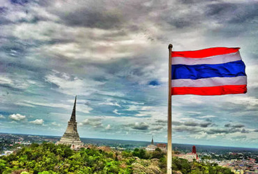 Former Thailand PM proposes ‘golden visa’ to attract 6 lakh tourists
