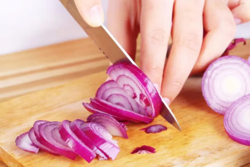 Why Cutting Onions Makes Us Cry? How Can We Prevent It? Does Onion Type Matter?