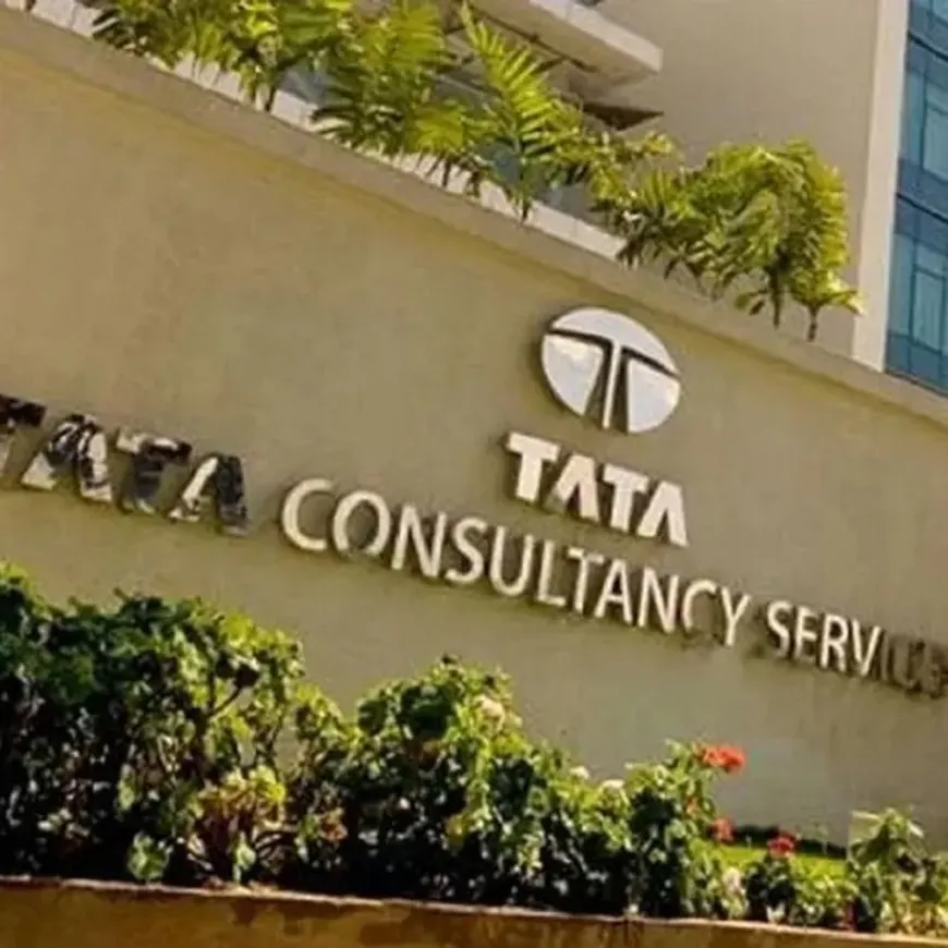 2026 मध्ये TCS 12,000 कर्मचाऱ्यांना कामावरून काढणार:CEO म्हणाले- TCS ला मजबूत करण्यासाठी कठोर निर्णय घ्यावे लागतील