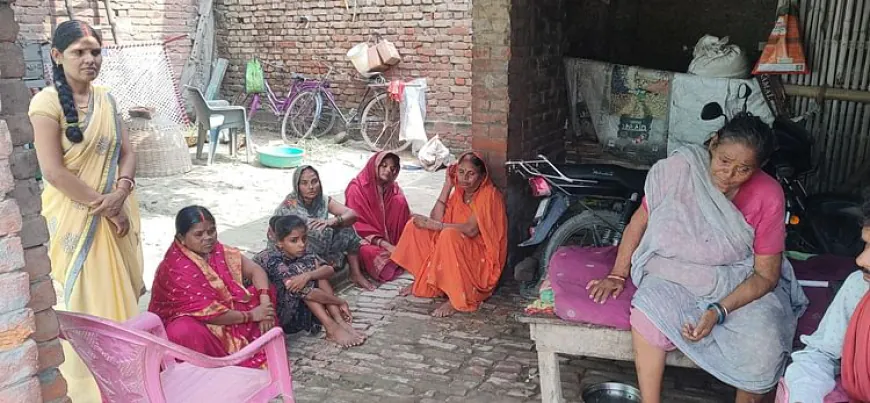 Bihar: तेज रफ्तार बालू लदी ट्रक ने बाइक सवार दो युवकों को कुचला, मौके पर ही मौत; गांव में पसरा मातम