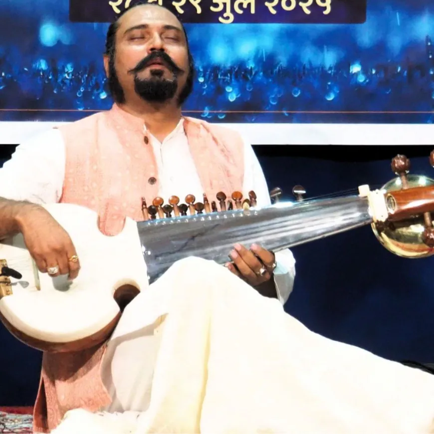 विष्णू विनायक स्वरमंदिरात 'मेघरंग' कार्यक्रमाचे आयोजन:गांधर्व महाविद्यालयातर्फे मल्हार रागाच्या विविध छटांचा गायन-वादनातून आविष्कार