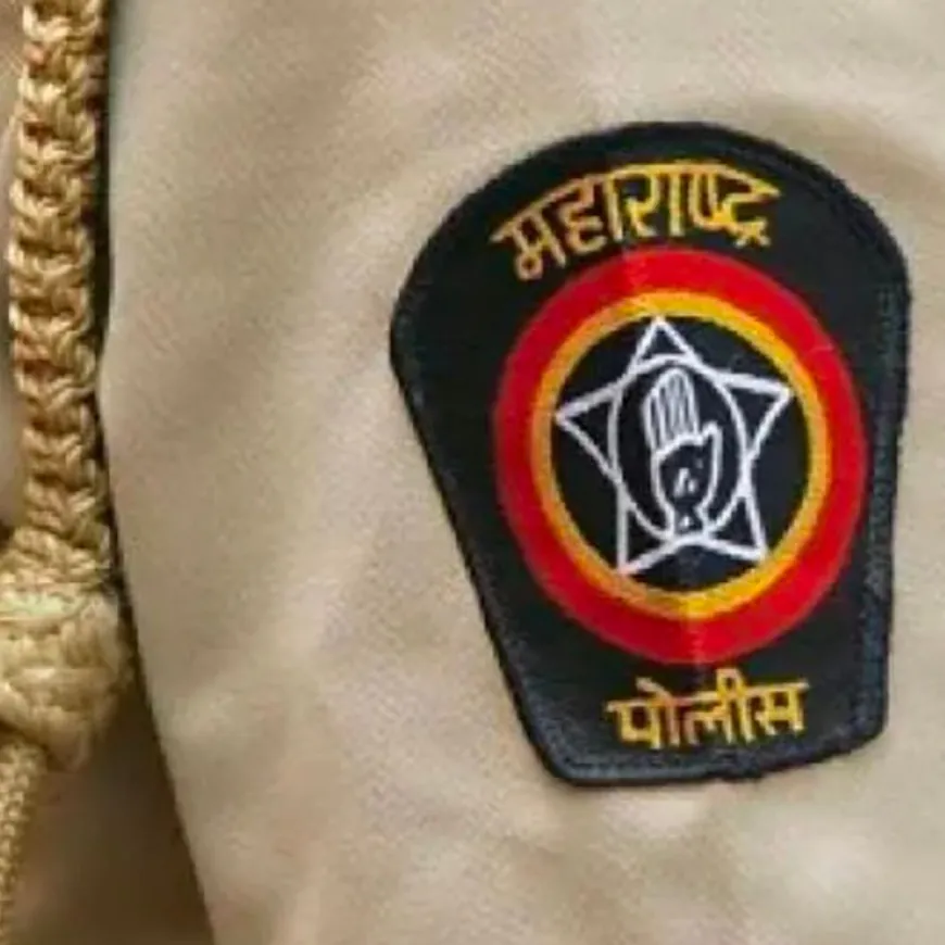 पुण्यात पोलिसांना भरचौकात मारहाण:दुचाकी वेडीवाकडी चालवल्याने जाब विचारणाऱ्या दोन पोलिसांवर चौघांचा हल्ला; आरोपींना अटक