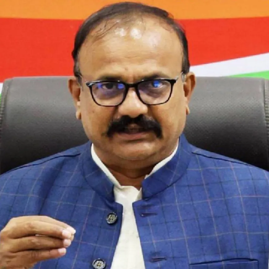 मोर्चा काढायचा तर फडणवीसांच्या बंगल्यावर काढावा:काँग्रेसचा शिवसेनेवर पलटवार, ‘Who Killed Karkare’ पुस्तक वाचण्याचा दिला सल्ला