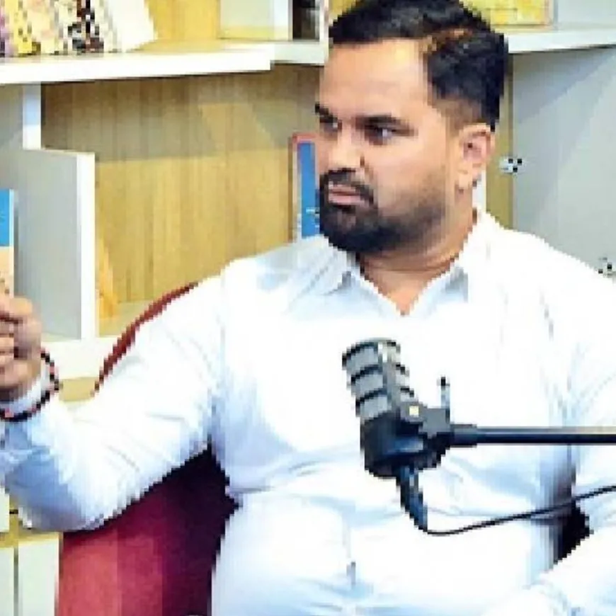 दिव्य मराठी- आताच अतिक्रमणांवर कारवाई का, मनपा झोपली होती का?:आयुक्त- हो, झोपली होती, आता जागे होऊन कारवाई सुरू, थांबणार नाही