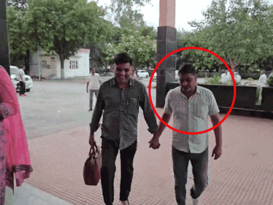 सोनीपत में 1 करोड़ में दो FIR निपटाने की डील:दिल्ली के इंस्पेक्टर और क्लर्क कोर्ट में पेश; रिश्वत मामले में 1 दिन के रिमांड पर लिया