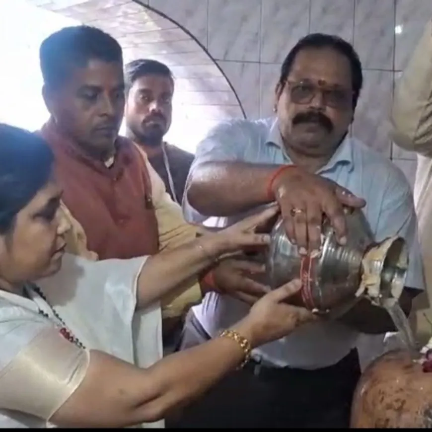 नेताजी सुभाष चंद्र की प्रपौत्री ने किया महादेव का जलाभिषेक:राजश्री बोस ने कहा- हिंदू अपने स्थान पर करें पूजा, जामा मस्जिद मामले पर चल रहा केस