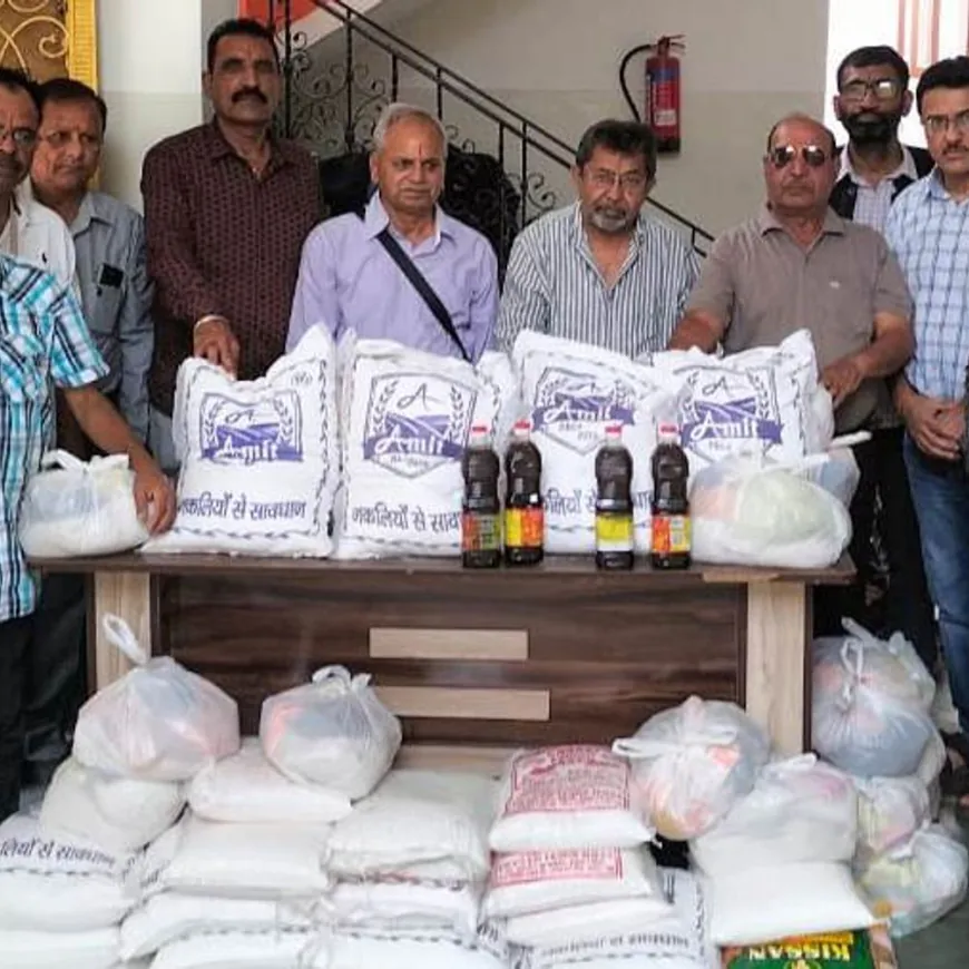 श्री मुक्तिनारायण धाम में राशन बांटा