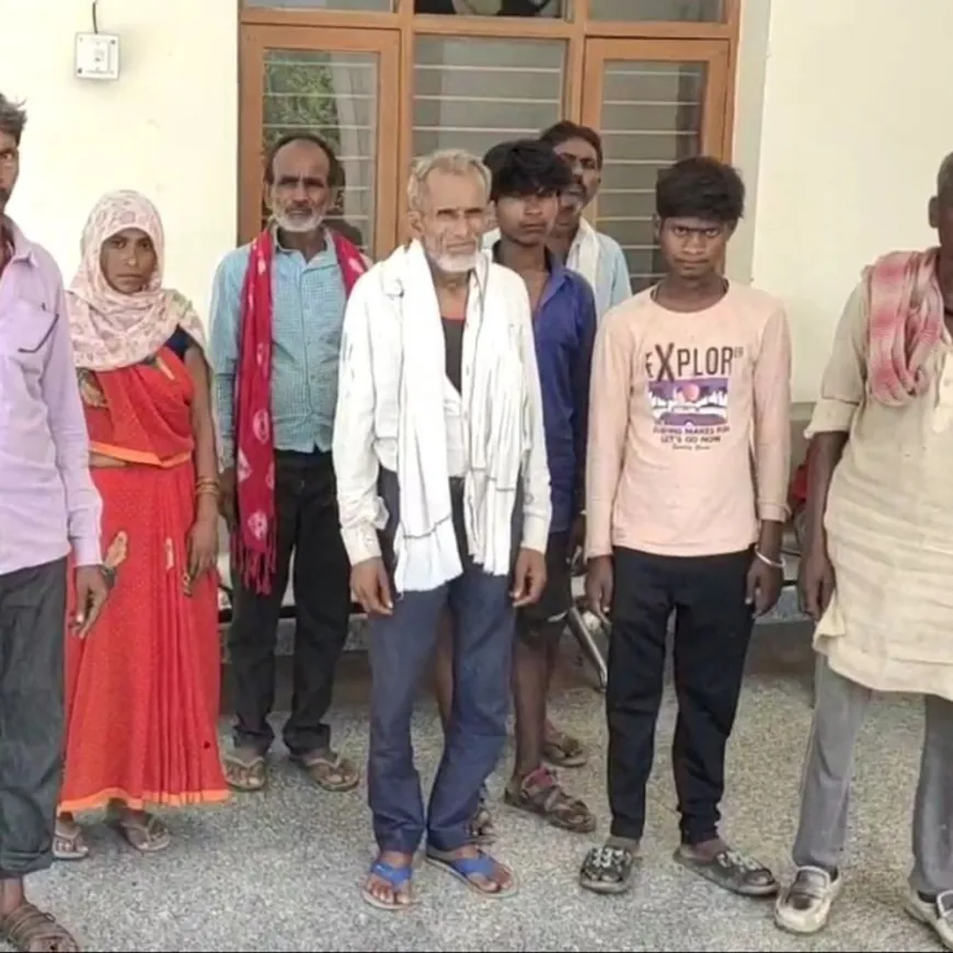 इलाज के लिए पैसे नहीं थे...युवक ने अपना गला काटा:बांदा में चोट लगने से परेशान था, दिल्ली में शटरिंग का काम करता था