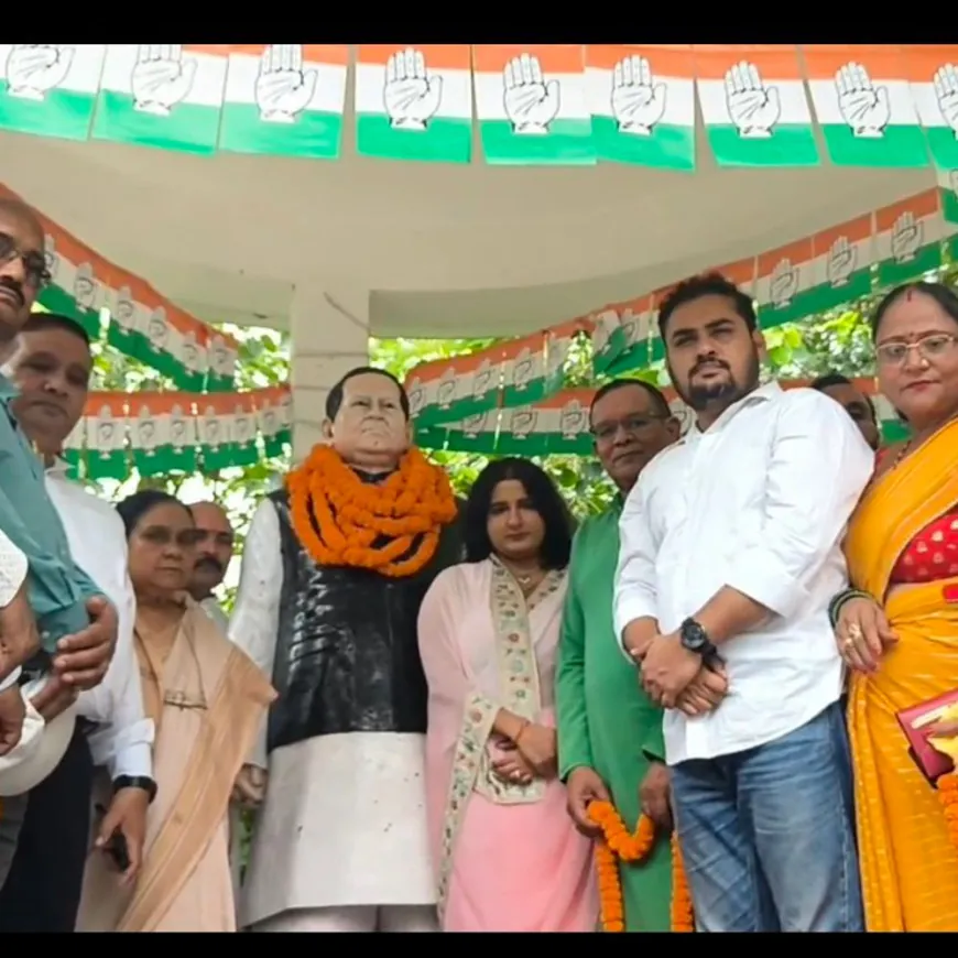 कल्पनाथ राय की 26वीं पुण्यतिथि पर श्रद्धांजलि:बेटी वैष्णवी समेत कांग्रेस नेताओं ने जिला अस्पताल में प्रतिमा पर चढ़ाए फूल