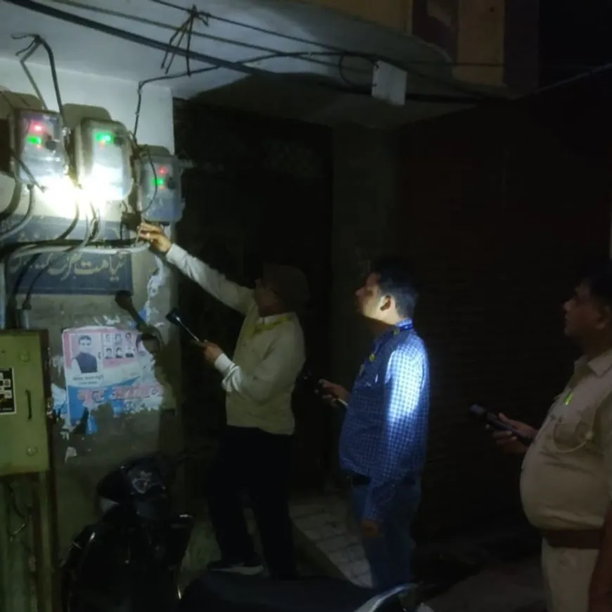 कानपुर ने केस्को की छापेमारी:चीना पार्क विद्युत उपकेन्द्र क्षेत्र में तीन घरों में अवैध कनेक्शन मिला, मुकदमा दर्ज