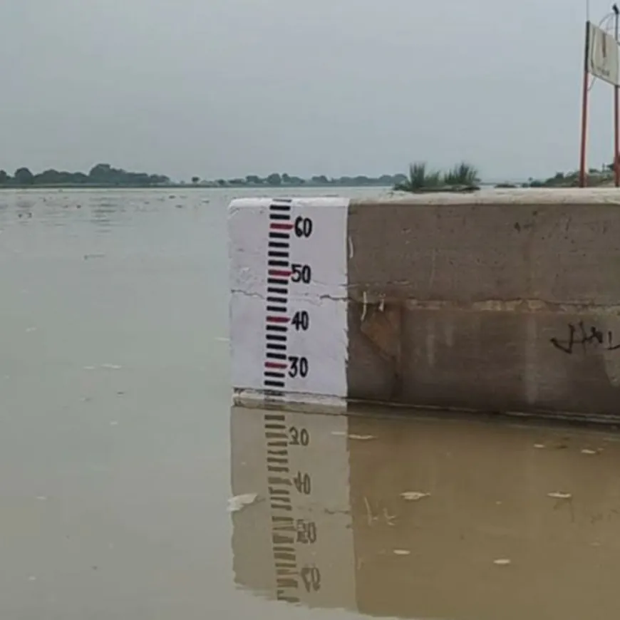 बाढ़ पीड़ितों को इस बार कच्चा चना भी मिलेगा:गुड़ की जगह चीनी, जरकीन की जगह ढक्कनदार बाल्टी दी जाएगी