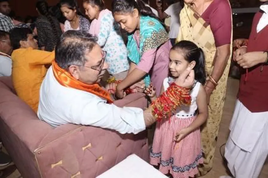 Banswara News: रक्षाबंधन उत्सव में कांग्रेस पर भड़के पूनिया, बोले- राहुल ने समय के अनुसार खुद को नहीं बदला