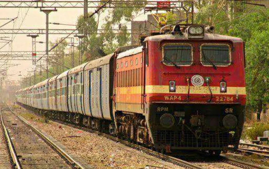 Kashmir fruit growers, handicraft sector to benefit as daily rapid cargo train to run between Budgam-Delhi